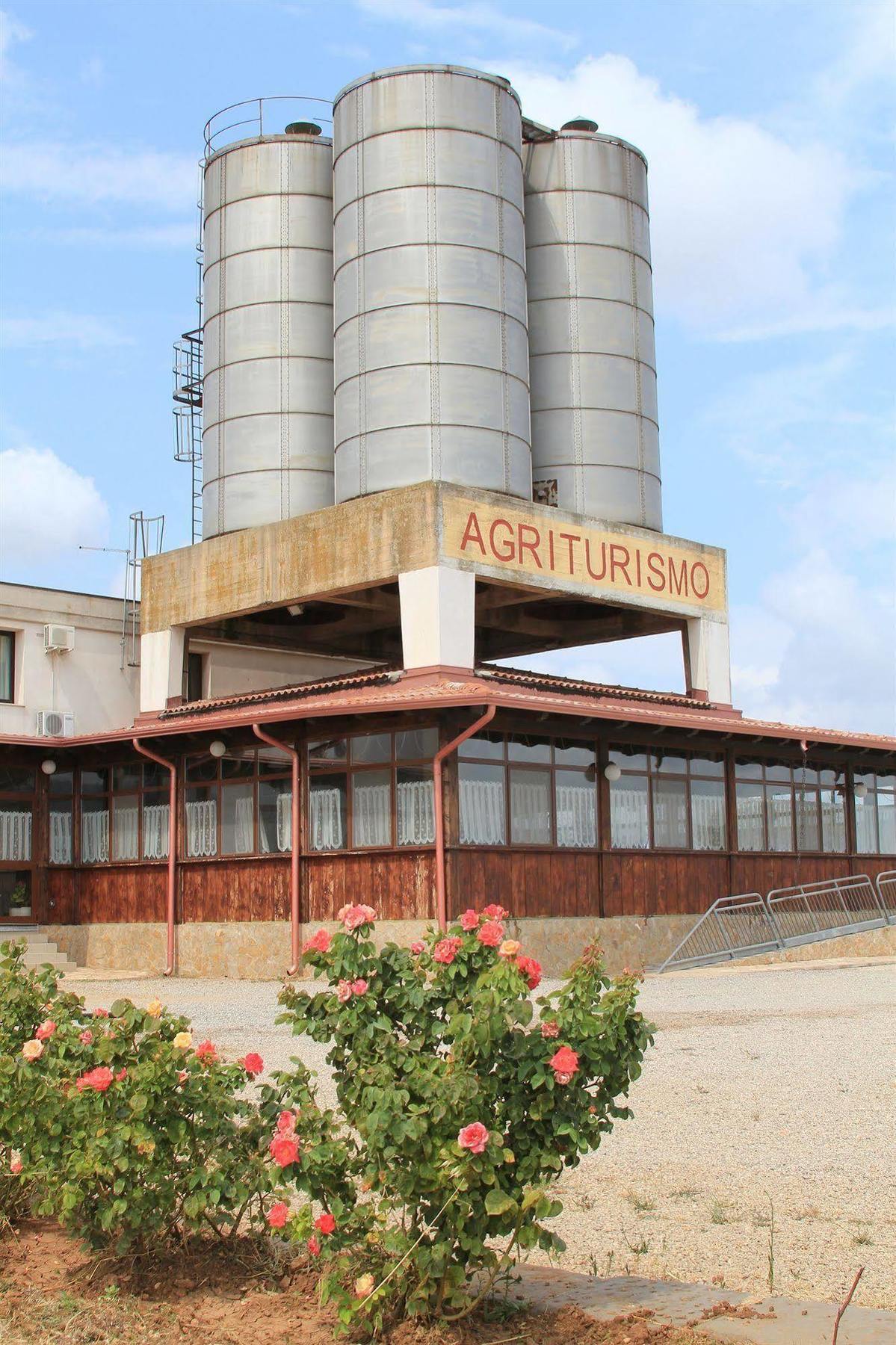 Agriturismo Silos Agri San Severo Exterior photo