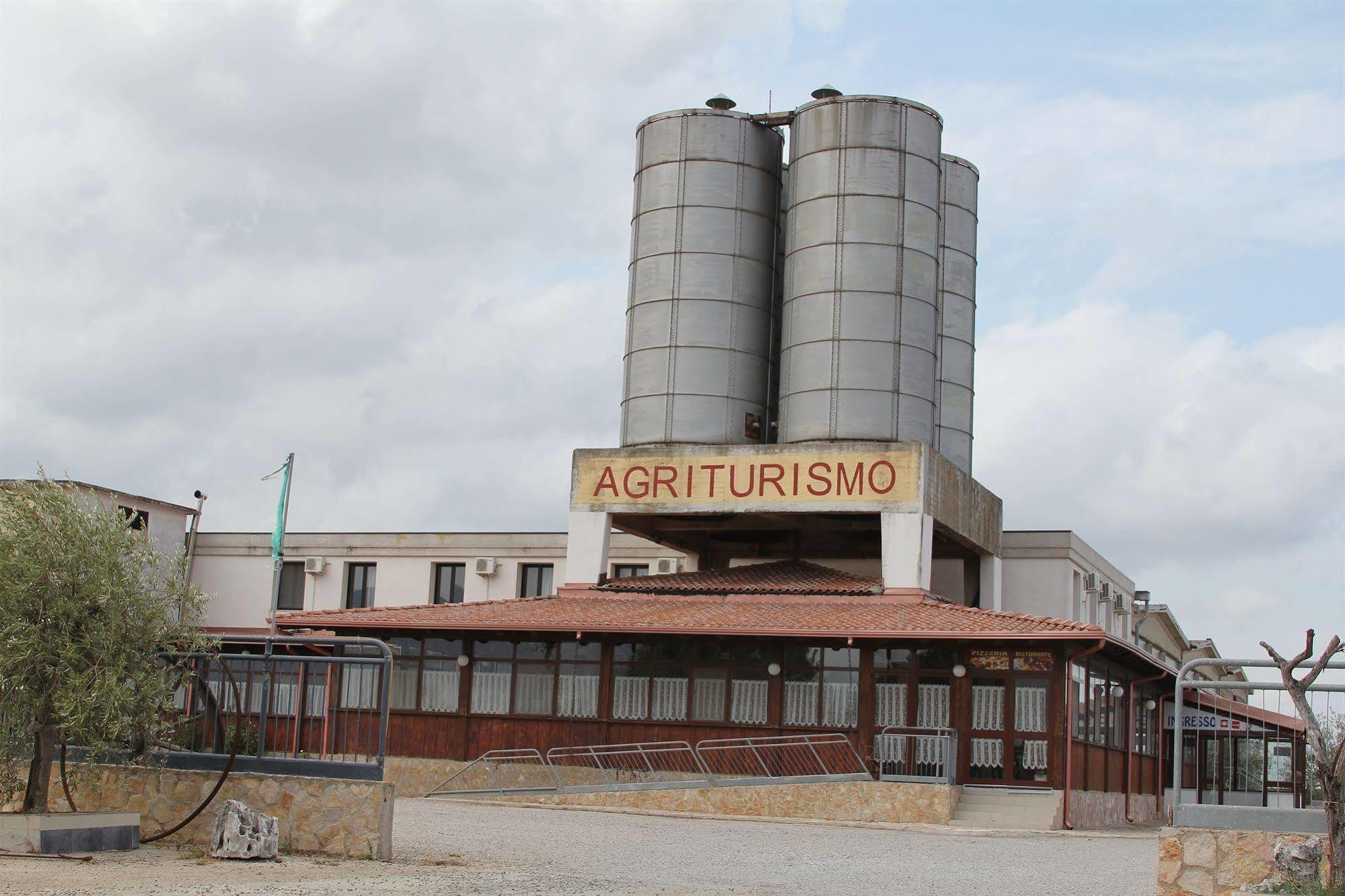 Agriturismo Silos Agri San Severo Exterior photo